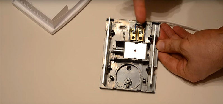 fix door bell in Moncton