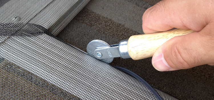 metal screen door repair in Moncton