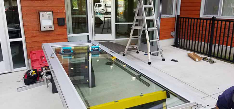 storefront door glass replacement Moncton